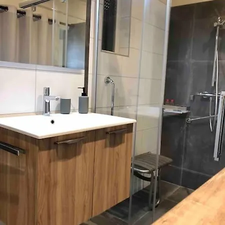 T3 Cosy - Parking Prive Apartman